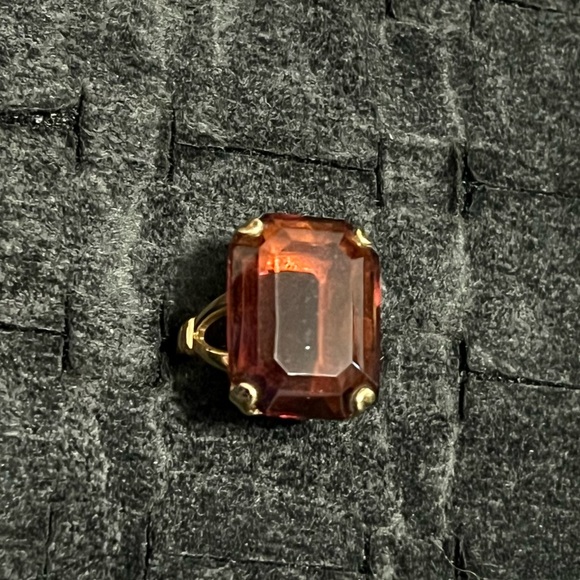 Avon Jewelry - Vintage Avon gold plated Burgundy Quartz ring size 6
